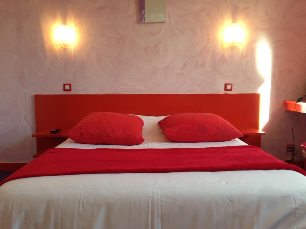 Family Hotel - Site Du Parc 若奈克兰 客房 照片